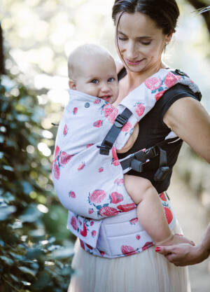 Freely Grow. Ergonomic baby carrier. Strawberry White .