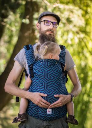 Freely Grow. Ergonomic baby carrier. Geo Navy .